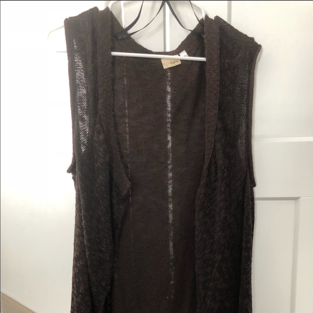 Brown/Black Buckle vest. DayTrip XL
